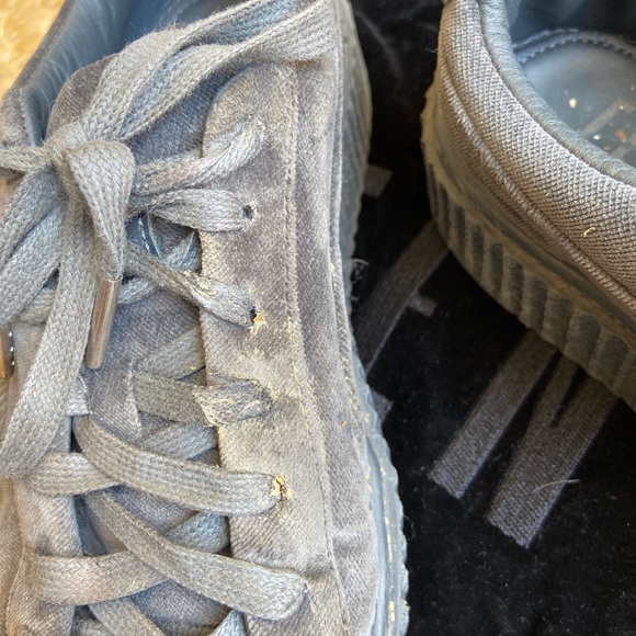 FENTY PUMA CRAWLERS💎 - Picture 3 of 6